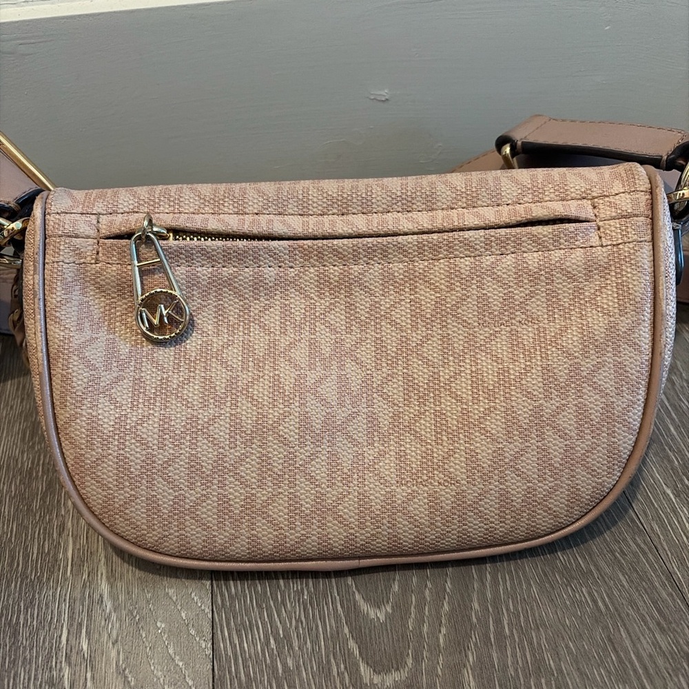 Michael Kors MK Monogram Blush Canvas Chain Flap Crossbody Bag - Picture 8 of 8